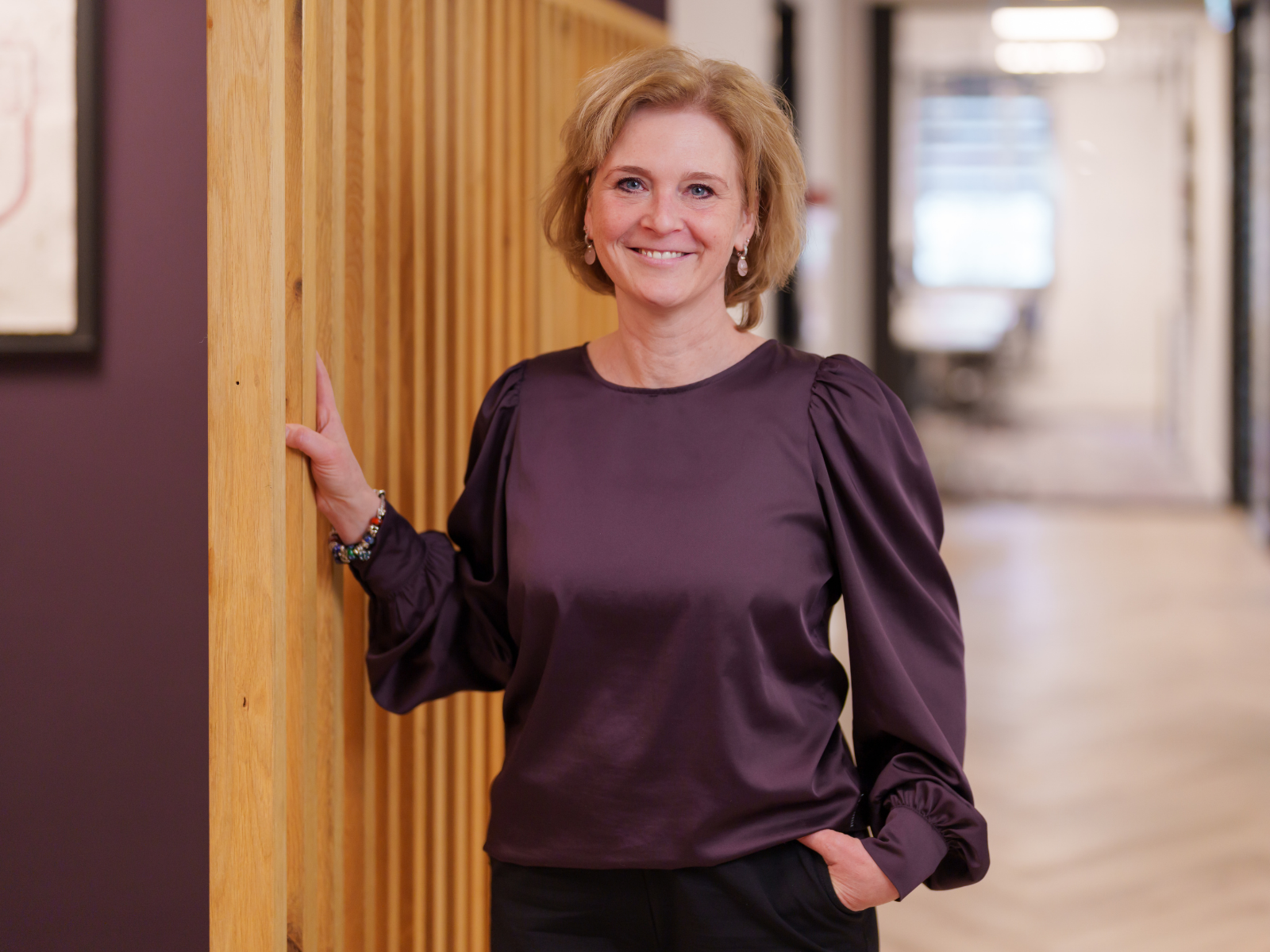 Esther van der Houwen.png